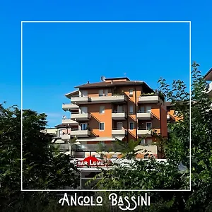 Angolo Bassini - Apartament